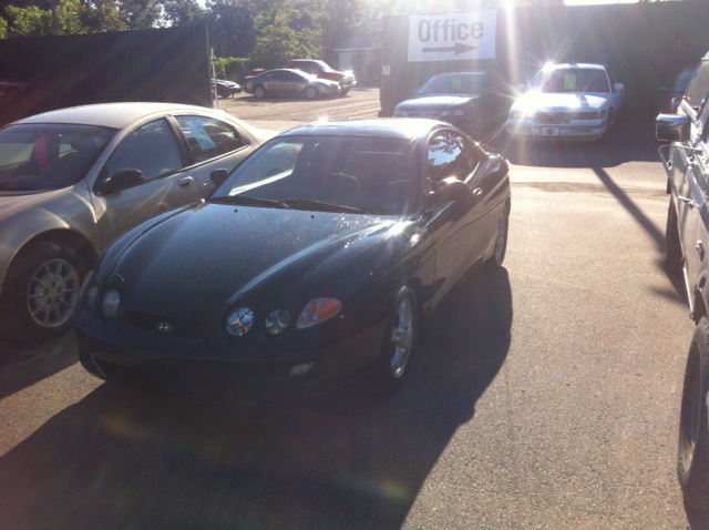 Hyundai Tiburon 2001 photo 1