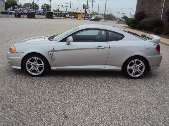 Hyundai Tiburon 2003 photo 4