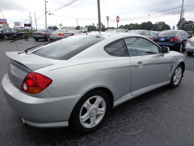 Hyundai Tiburon 2003 photo 4