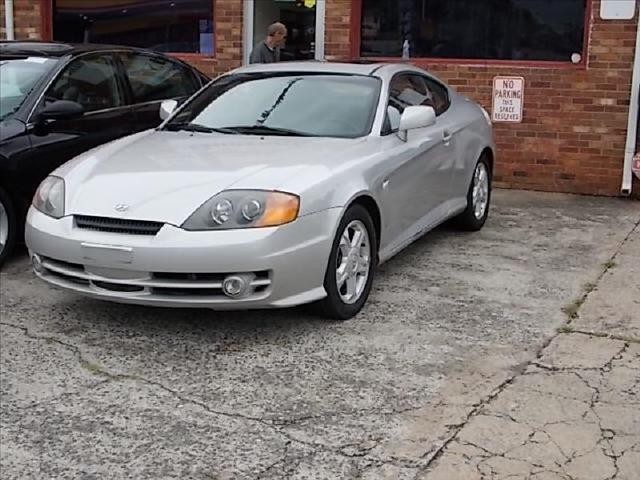 Hyundai Tiburon 2003 photo 2