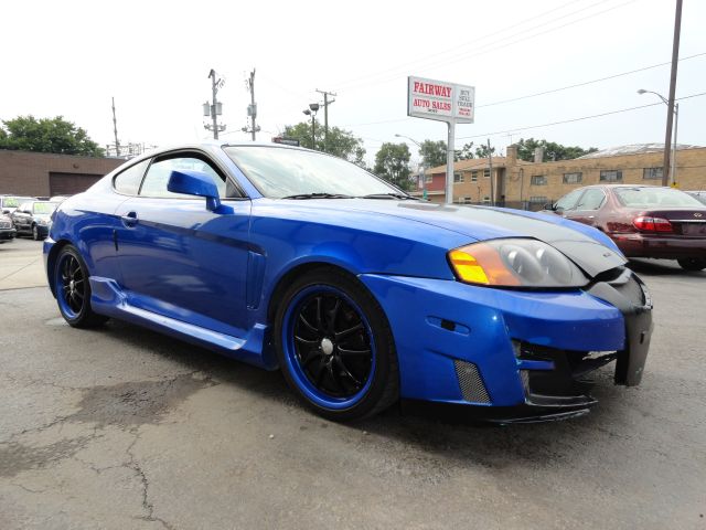 Hyundai Tiburon 2003 photo 3