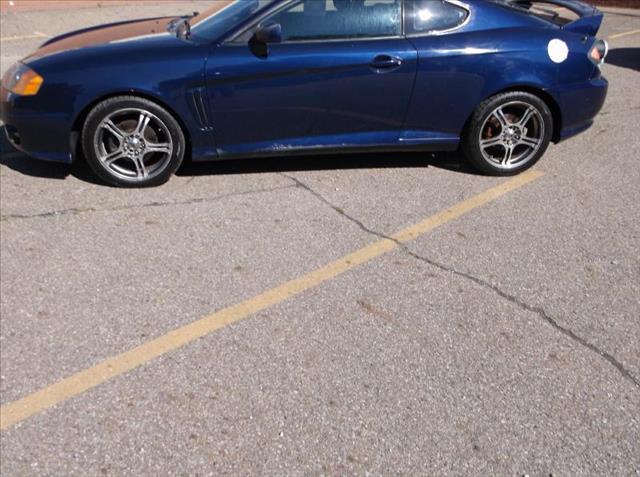 Hyundai Tiburon 2003 photo 1