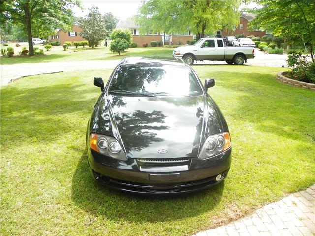 Hyundai Tiburon 2003 photo 1