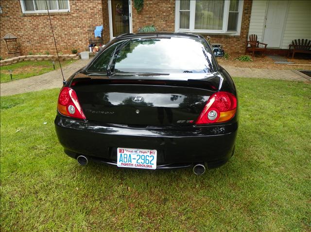 Hyundai Tiburon 2003 photo 3