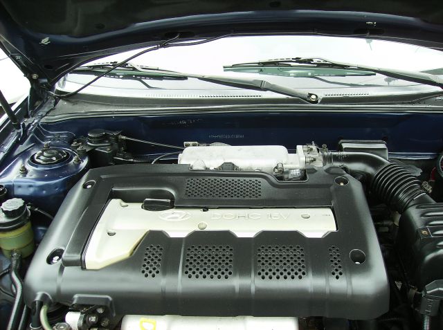 Hyundai Tiburon 2003 photo 1