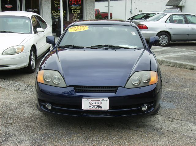 Hyundai Tiburon 2003 photo 12