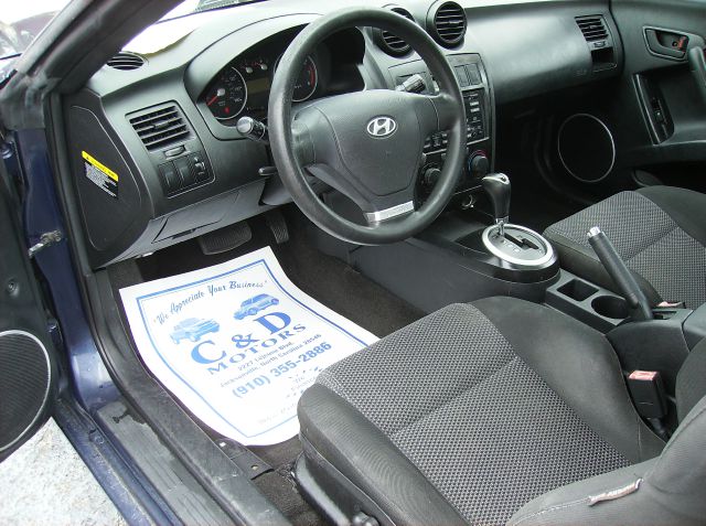 Hyundai Tiburon 2003 photo 6