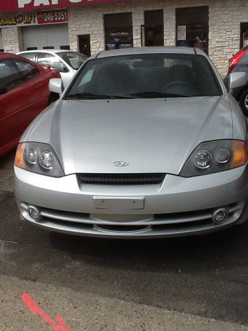 Hyundai Tiburon 2003 photo 4