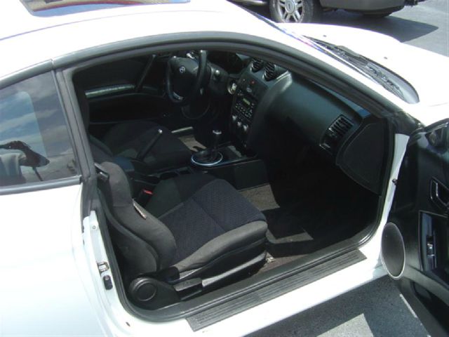 Hyundai Tiburon 2003 photo 14