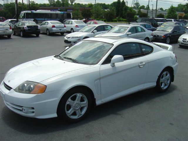 Hyundai Tiburon 2003 photo 18