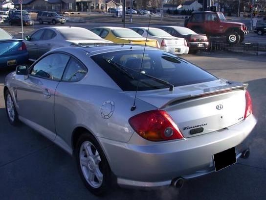 Hyundai Tiburon 2003 photo 2