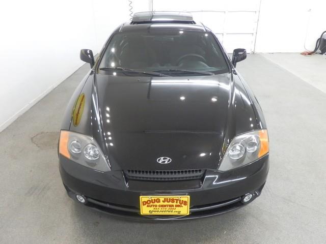 Hyundai Tiburon 2003 photo 3