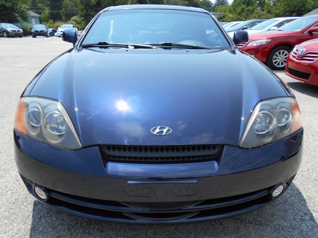 Hyundai Tiburon 2004 photo 3