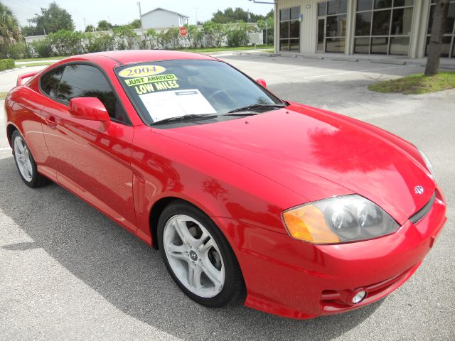 Hyundai Tiburon 2004 photo 4