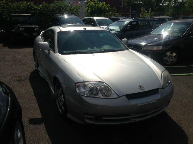 Hyundai Tiburon L W12 Quattro AWD Sedan Coupe