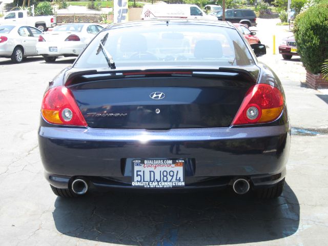 Hyundai Tiburon 2004 photo 1
