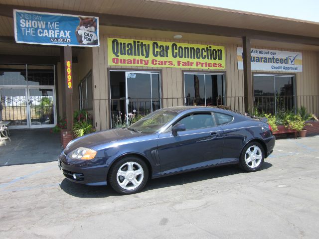 Hyundai Tiburon 2004 photo 2