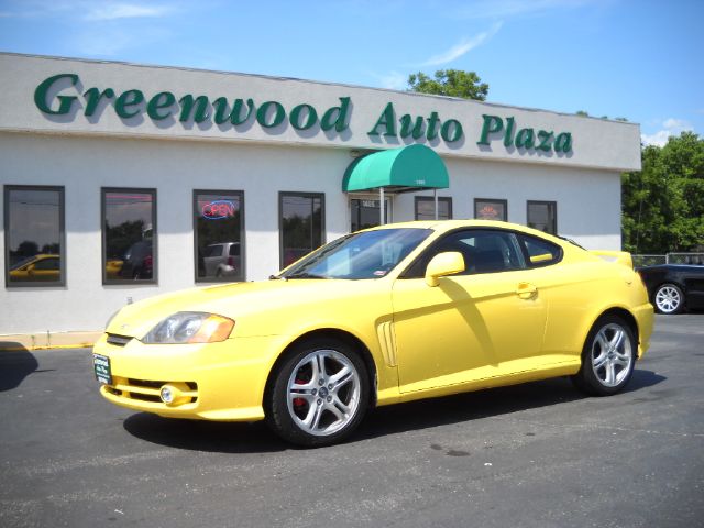 Hyundai Tiburon 2004 photo 2