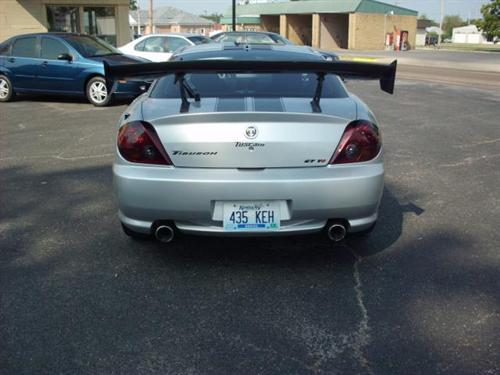 Hyundai Tiburon 2004 photo 4