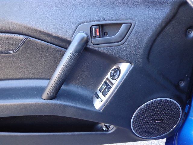 Hyundai Tiburon 2004 photo 4