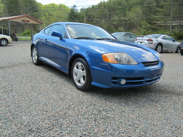 Hyundai Tiburon 2004 photo 3