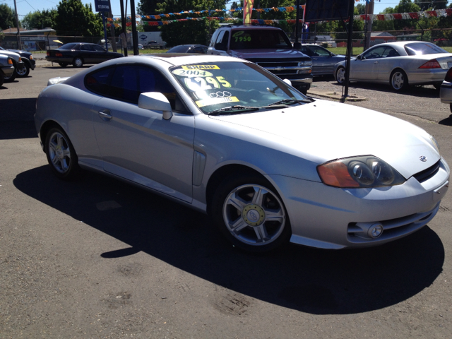 Hyundai Tiburon 2004 photo 3