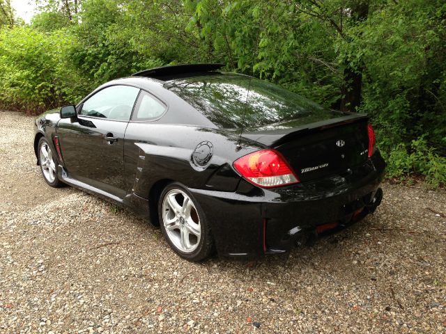 Hyundai Tiburon 2005 photo 9