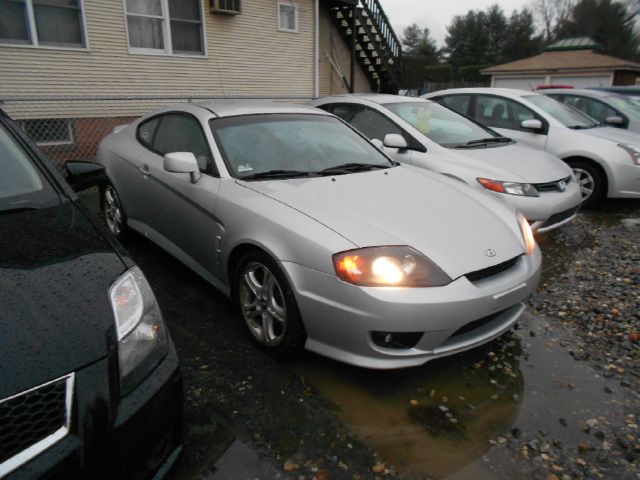 Hyundai Tiburon 2005 photo 3