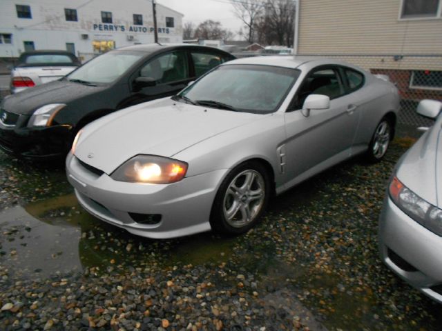 Hyundai Tiburon 2005 photo 4