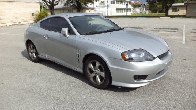 Hyundai Tiburon 2005 photo 4