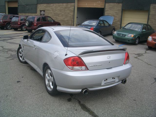 Hyundai Tiburon XLS Coupe