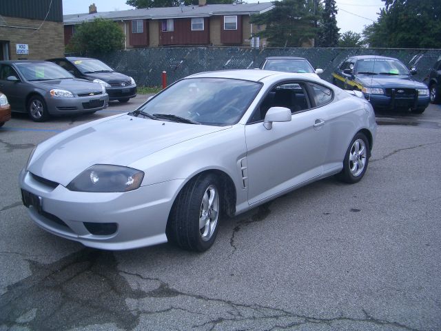 Hyundai Tiburon 2005 photo 4