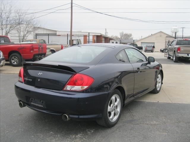 Hyundai Tiburon 2005 photo 3