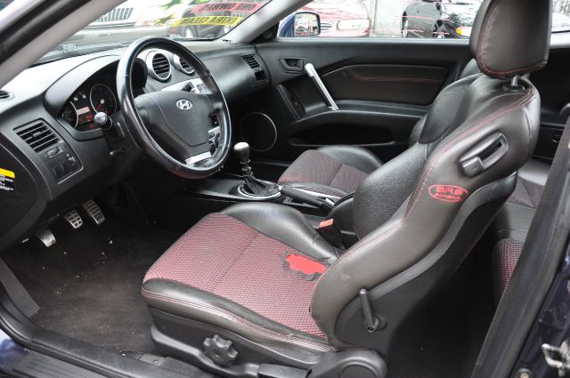 Hyundai Tiburon 2005 photo 11