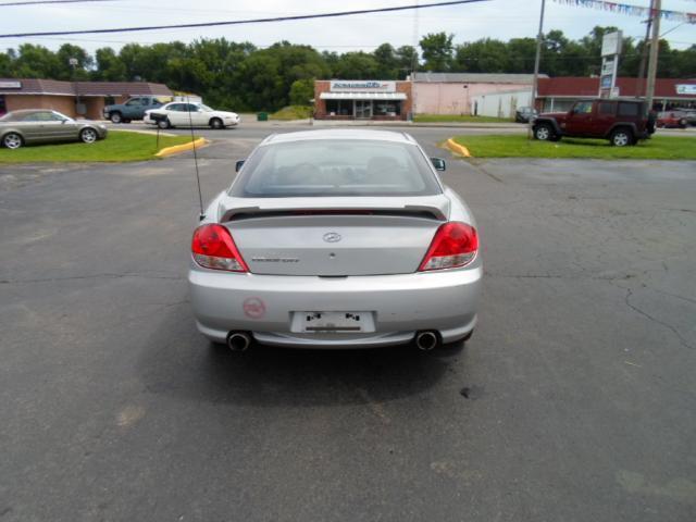 Hyundai Tiburon 2006 photo 1