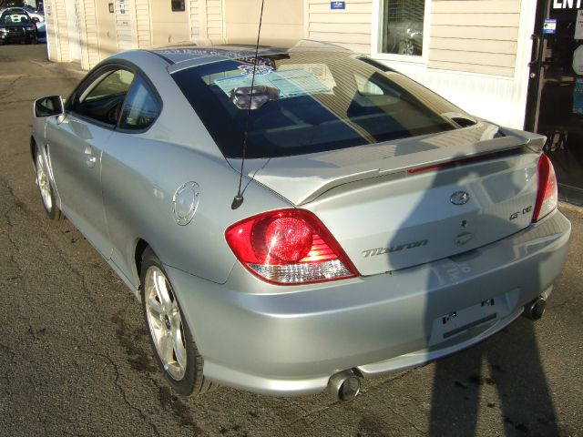Hyundai Tiburon 2006 photo 1