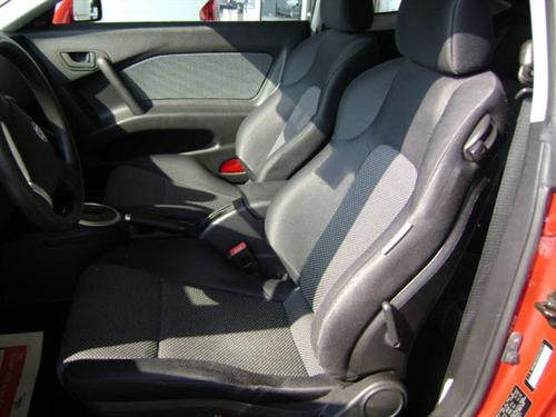 Hyundai Tiburon 2006 photo 2