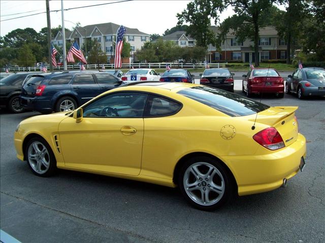 Hyundai Tiburon 2006 photo 2