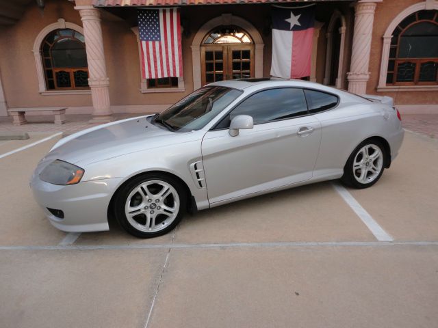 Hyundai Tiburon 2006 photo 2