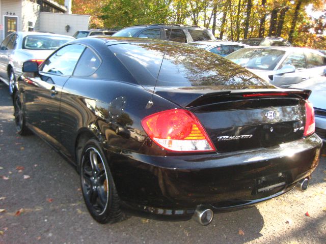 Hyundai Tiburon 2006 photo 2