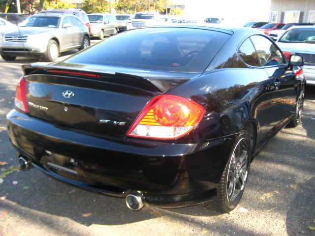 Hyundai Tiburon 2006 photo 3