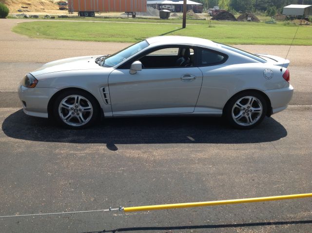 Hyundai Tiburon 2006 photo 1