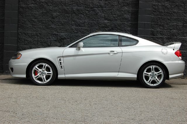 Hyundai Tiburon 2006 photo 1