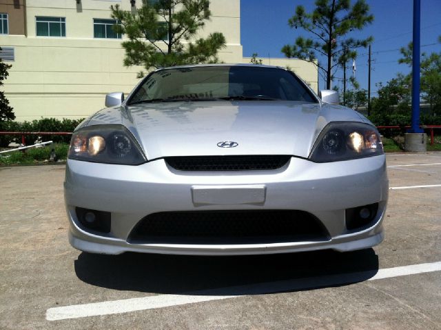 Hyundai Tiburon 2006 photo 1