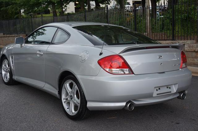 Hyundai Tiburon 2006 photo 2