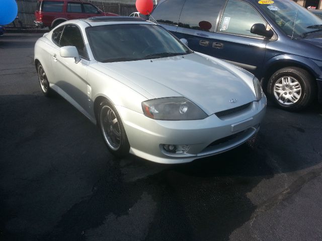 Hyundai Tiburon 2006 photo 1