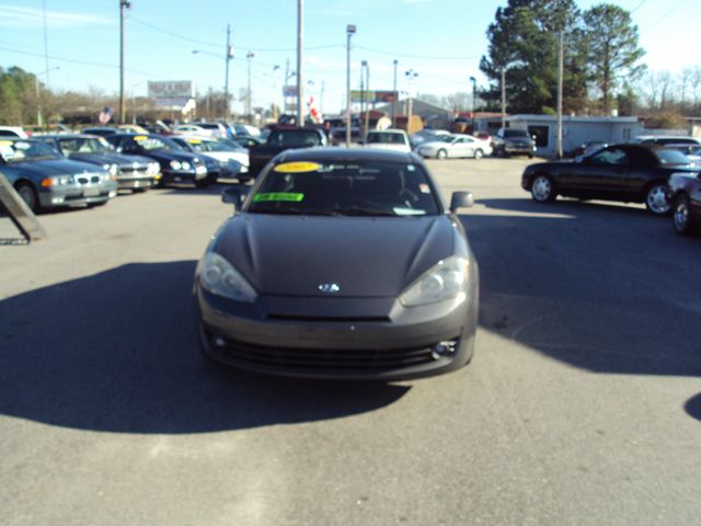 Hyundai Tiburon 2007 photo 3