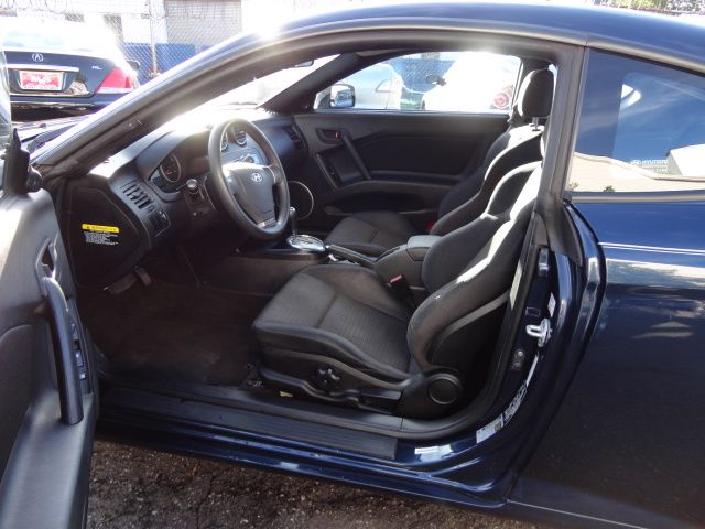 Hyundai Tiburon 2008 photo 2