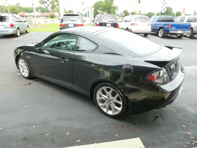Hyundai Tiburon 2008 photo 2
