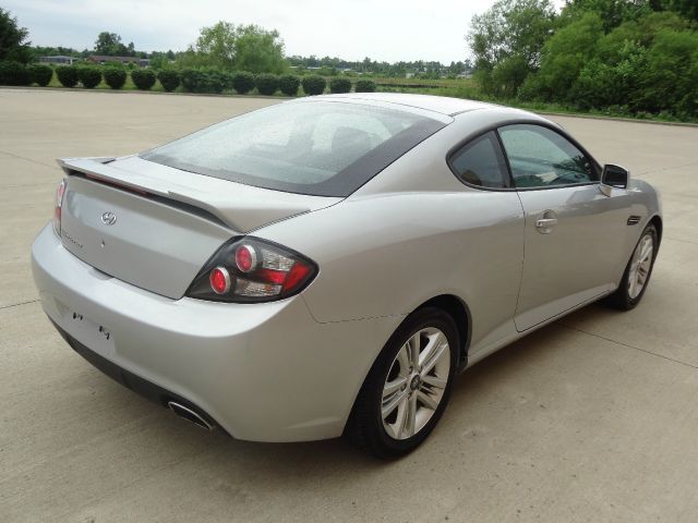 Hyundai Tiburon 2008 photo 4